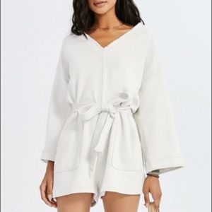 SOMETHING NAVY NWT V-Neck Belted Romper